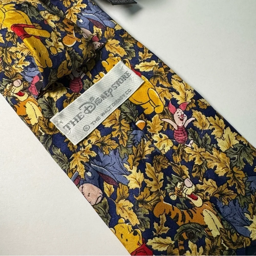 Vintage Disney Store Winnie the Pooh Necktie